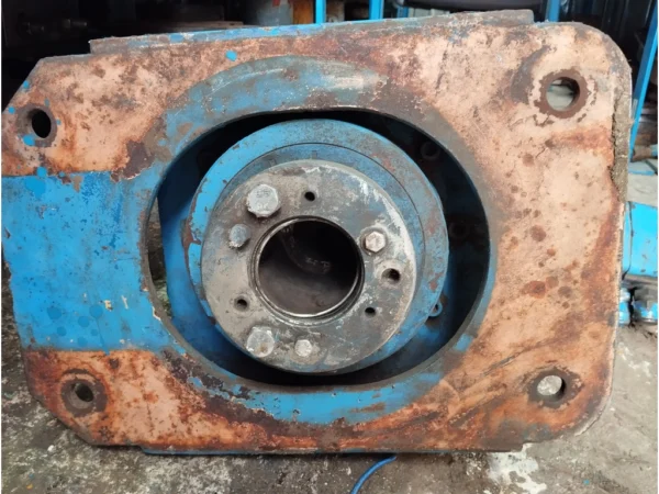 HYDRAULIC MOTOR 40MM SHAFT1 (30)