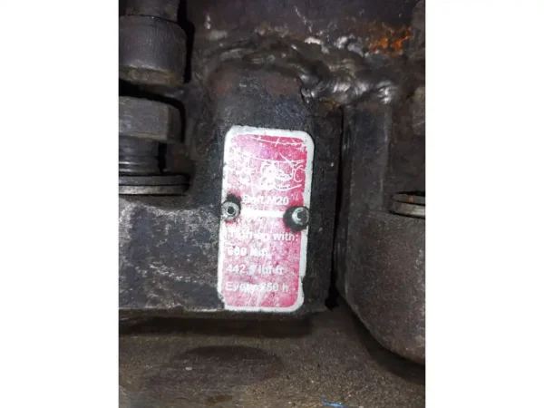 HYDRAULIC MOTOR 40MM SHAFT4 (4)