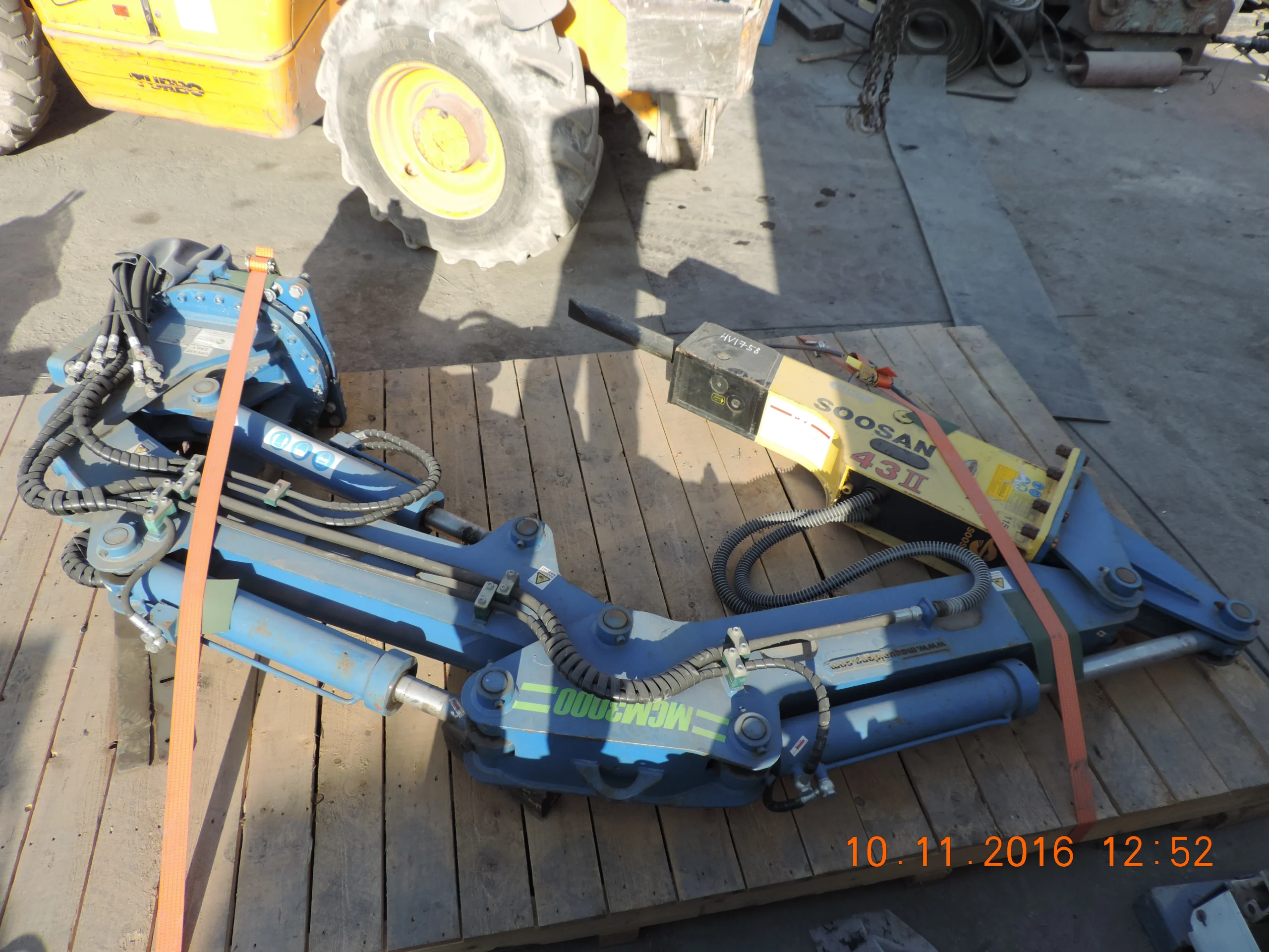 HYDRAULIC HAMMER